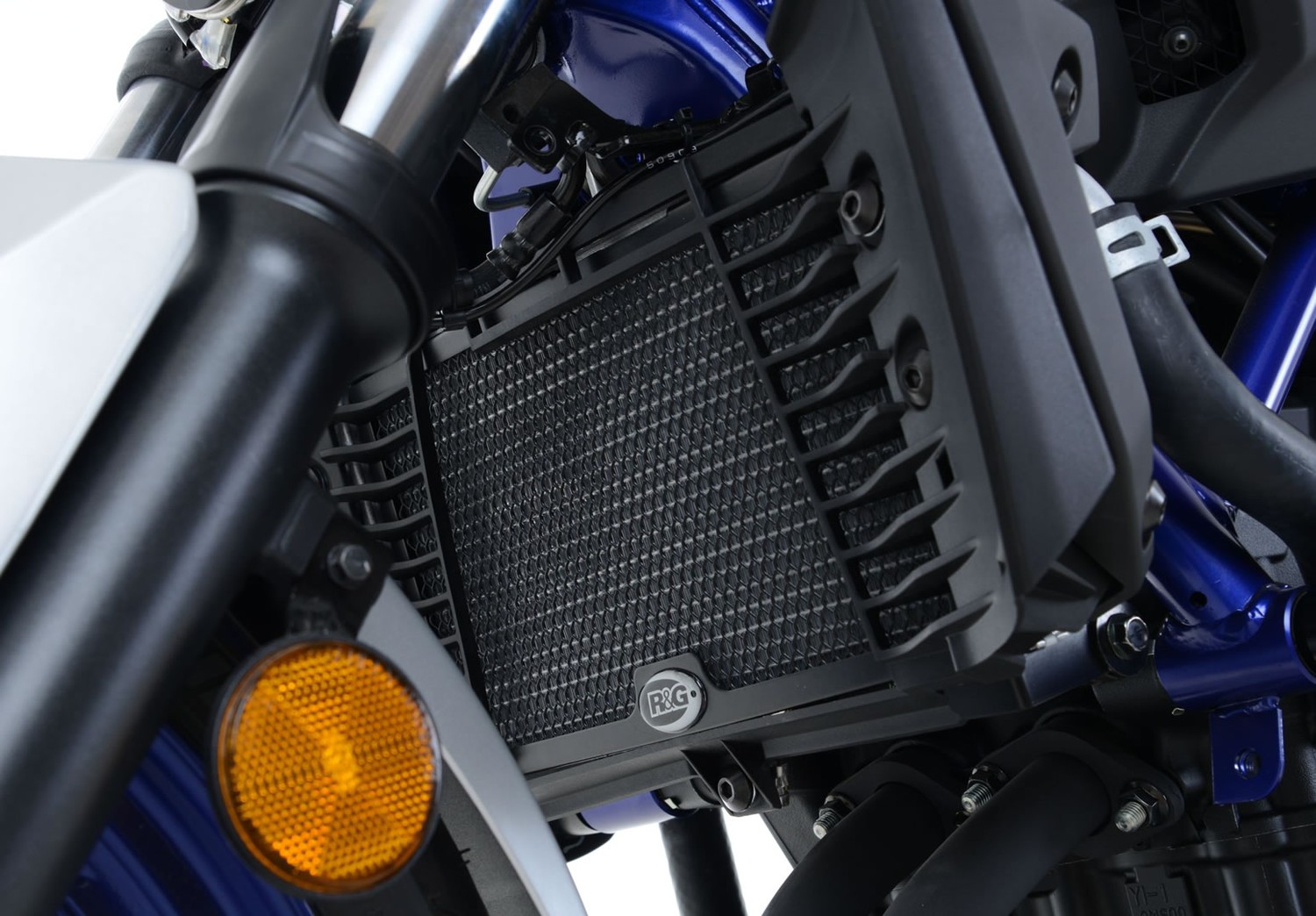 R&G Racing Radiator Guard for the Yamaha YZF-R25 '14-'22 / MT-25/MT-03 '16-'22 / YZF-R3 '15-'22 R&G Racing Radiator Guard for the Yamaha YZF-R25 '14-'22 / MT-25/MT-03 '16-'22 / YZF-R3 '15-'22